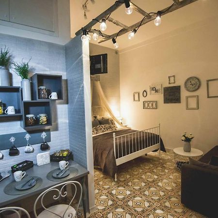 Elegant B&B - Il Vicolo Storico Salerno Exterior photo